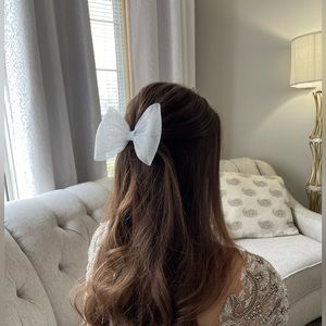 Glow in the dark bow!